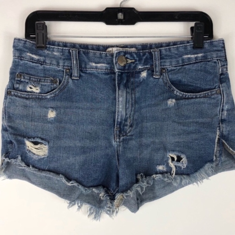 Feee People Distressed Denim Shorts - Picture 7 of 8